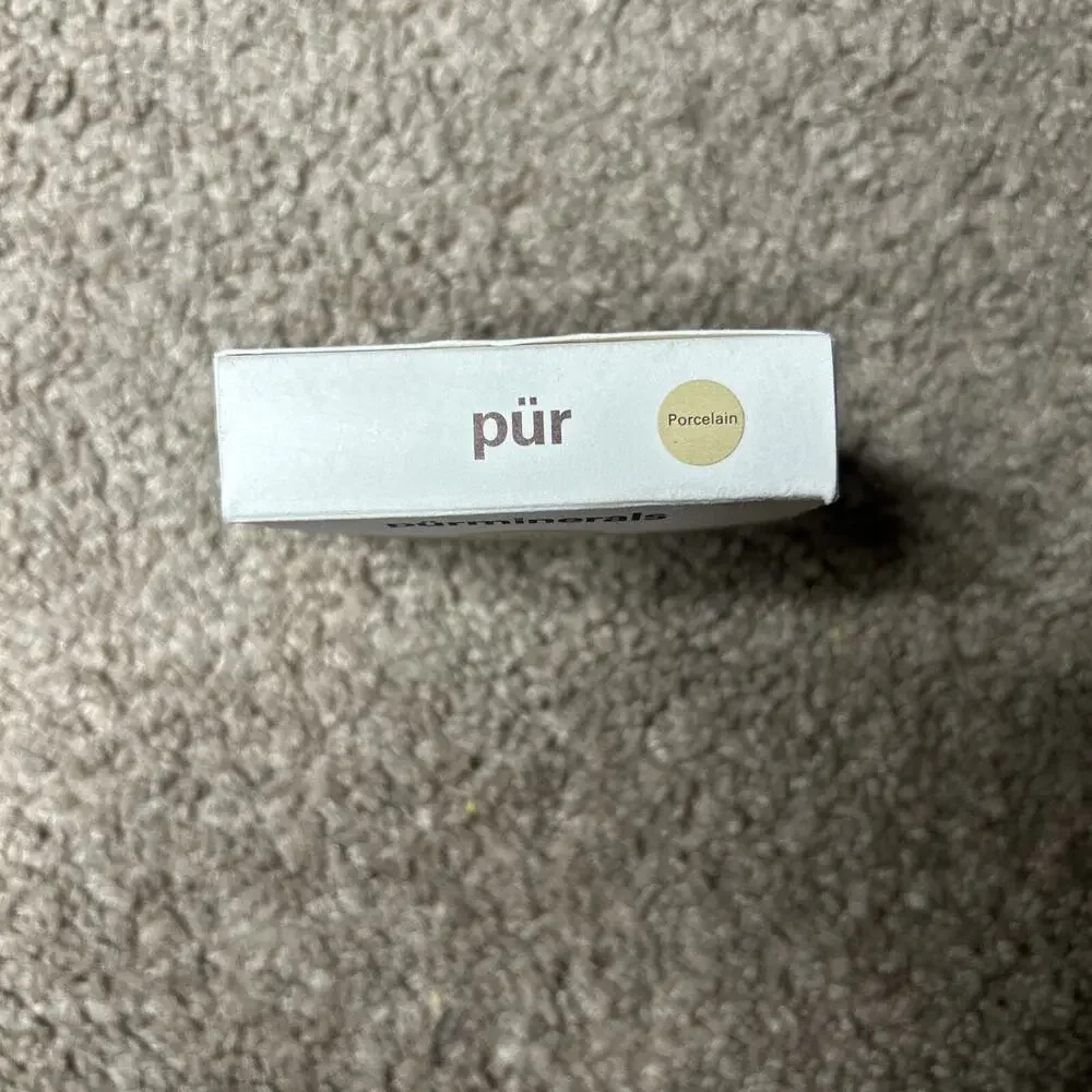 PURMINERALS ~ 4-IN-1 PRESSED MINERAL MAKEUP ~ PORCELAIN ~ .28 OZ Expired 05/08